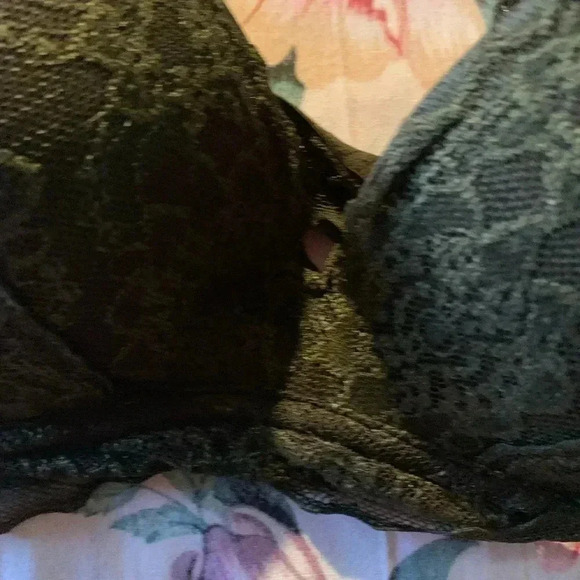 Pink Victoria Secret Women’s Green Bra Size Small C Cup Size A - Picture 3 of 13